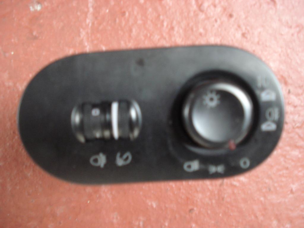 LLAVE DE LUCES