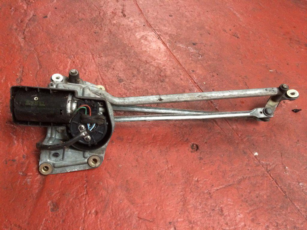 MOTOR LIMPIAPARABRISAS DL