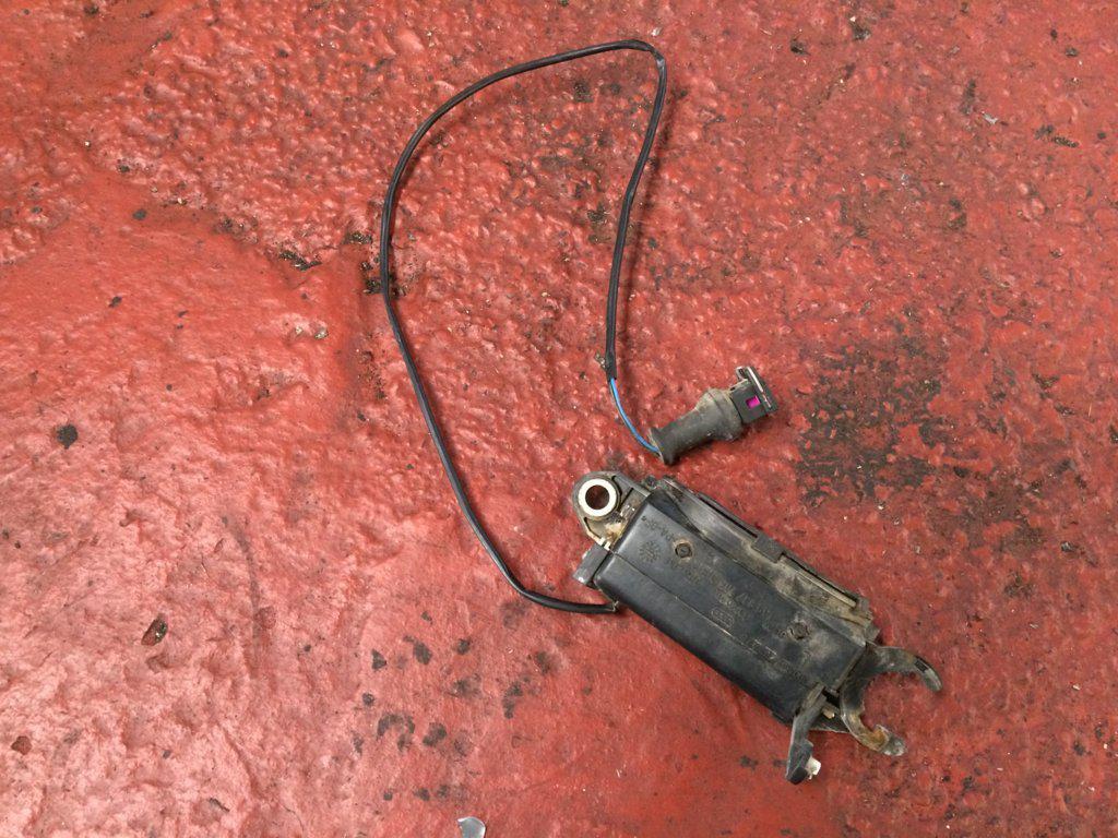 CERRADURA PORTON TR