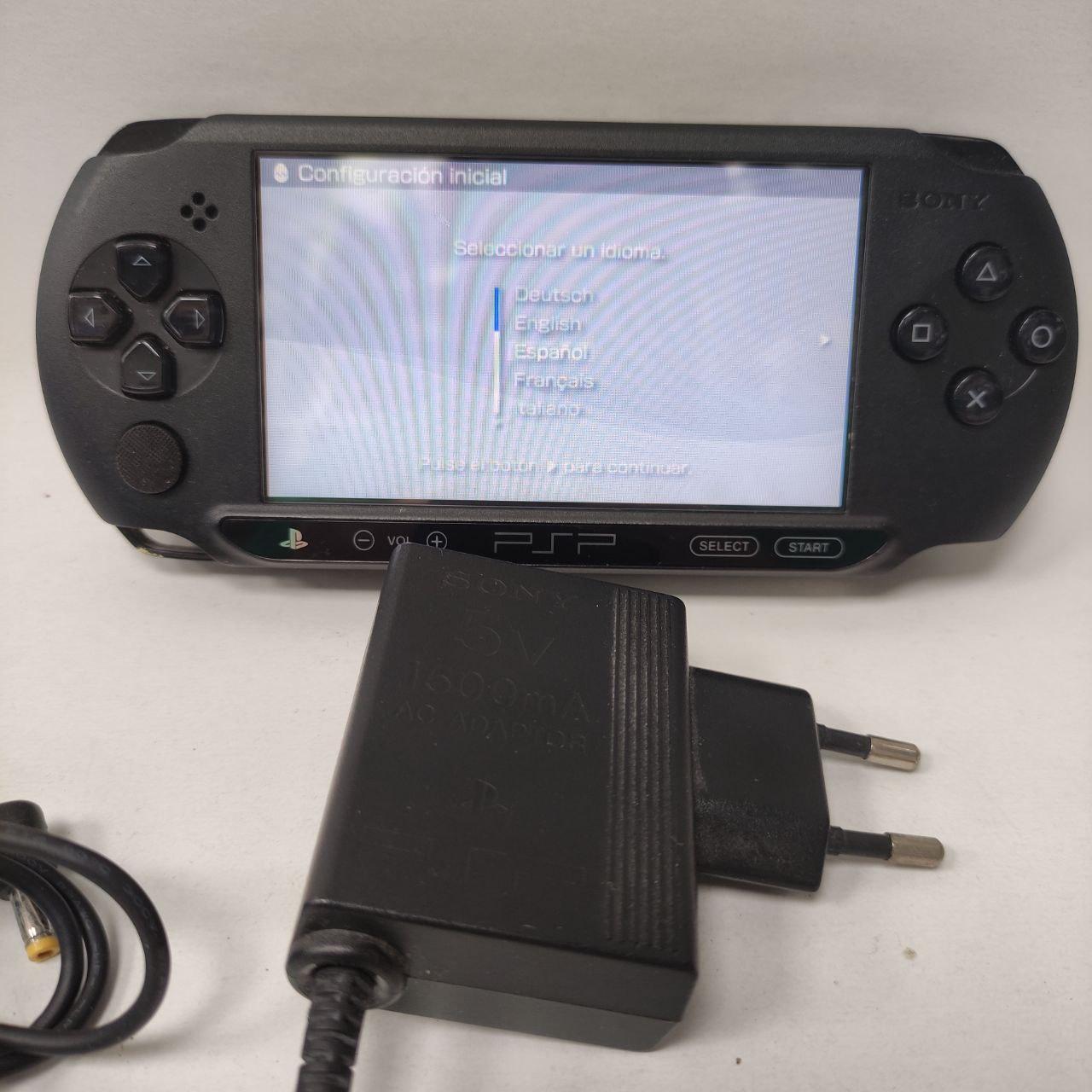PSP E1004 STREET (INCLUYE MEMORY STICK PRO DUO DE 4GB