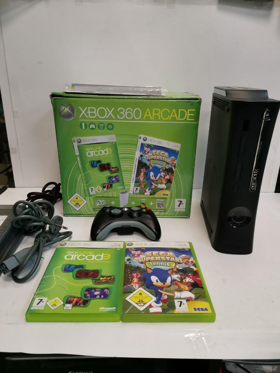 XBOX 360 ELITE (120GB) CON CAJA ARCADE + DOS JUEGOS
