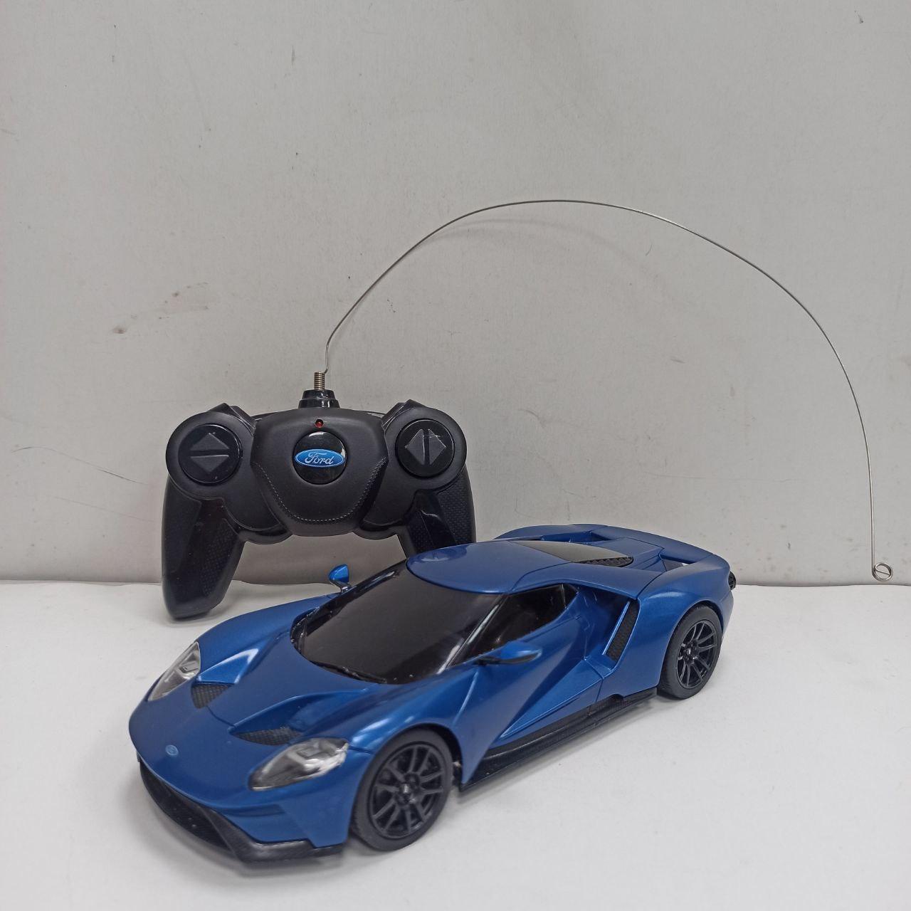 RADIOCONTROL SPORTS CAR: FORD GT 1:24 (RASTAR)