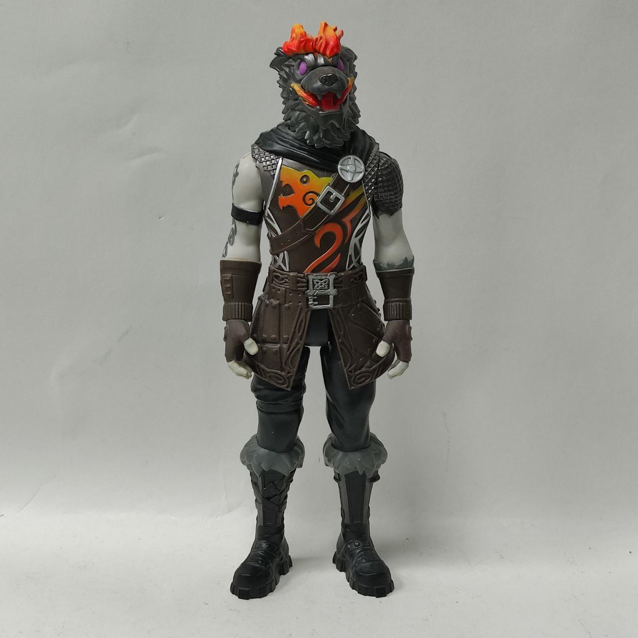 FIGURA FORNITE PERRO DE GUERRA 30CM